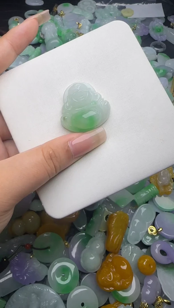 翡翠未镶嵌颈饰天然缅甸翡翠吊坠