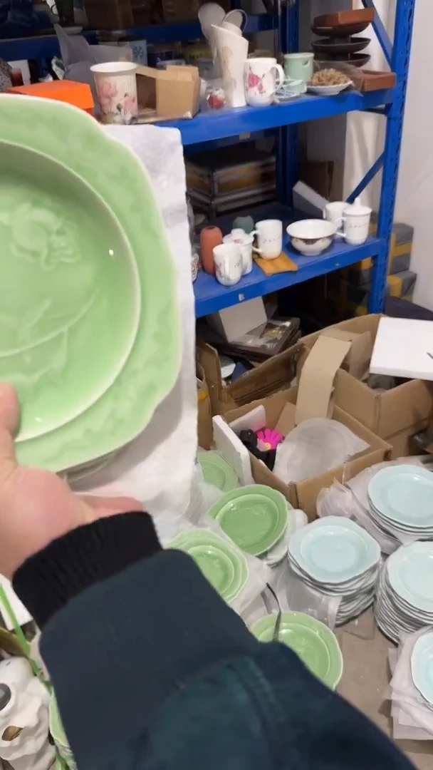 高温陶瓷18厘米绿色盘子4个装