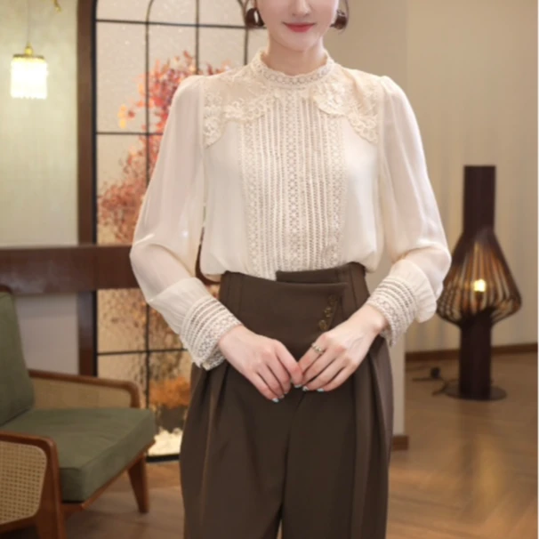 唐熹2025春秋季新款【6974】 洋气百搭勾花蕾丝杏色长袖衬衫上衣女