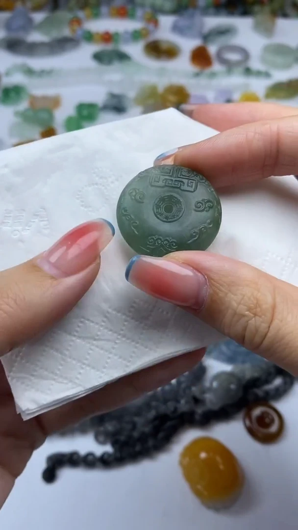 未镶嵌定制翡翠烟***南毛货定制不退不换