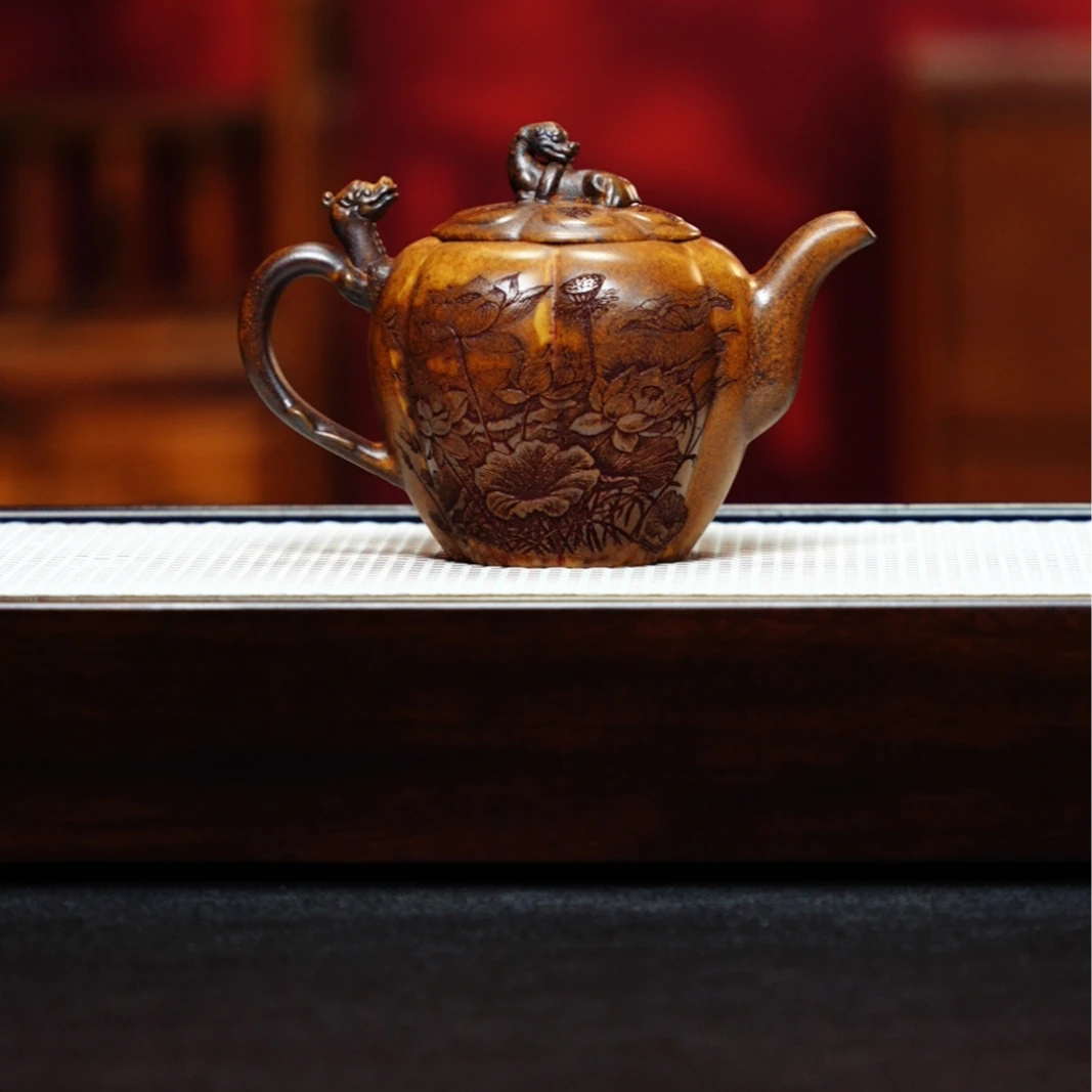 宜兴紫砂 荷韵 龙骨金砂（幻彩） 李志刚 h655