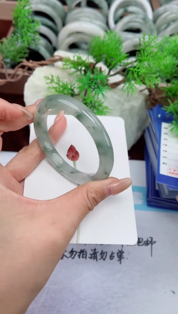 【闪购商品】石英质玉手镯未镶嵌214