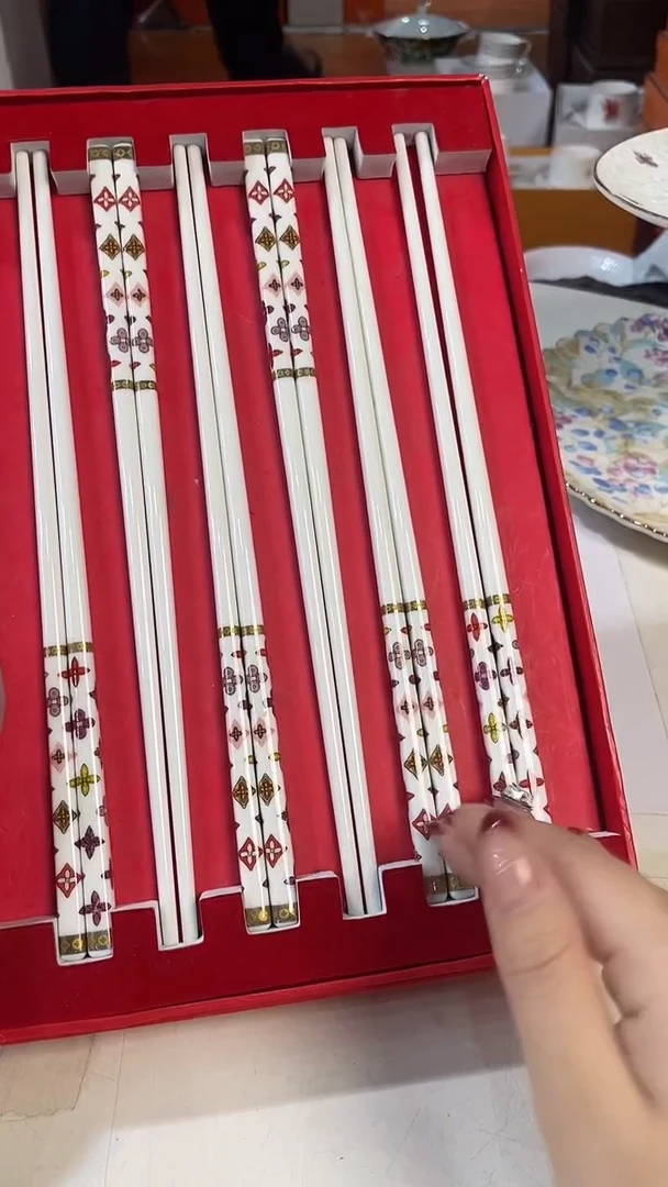 杯鸿辉家品牌瓷器，京东包邮！