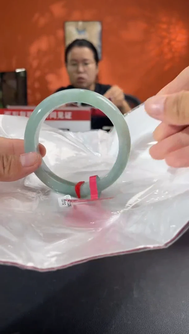 未镶嵌手镯翡翠翡翠手镯