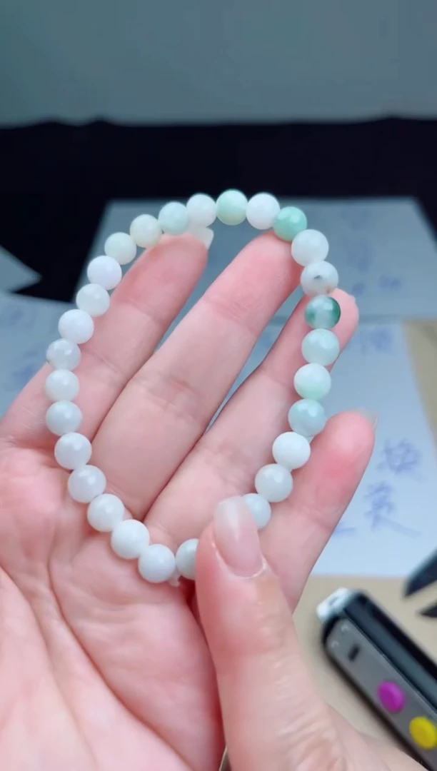 翡翠未镶嵌颈饰珠串
