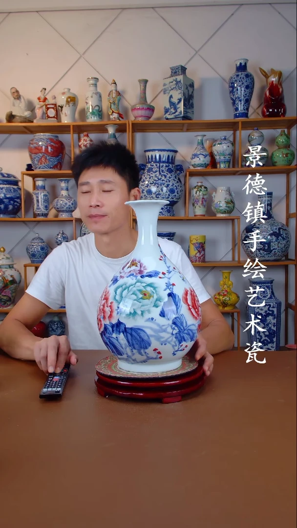 现代景德镇手工手绘陶瓷摆件12