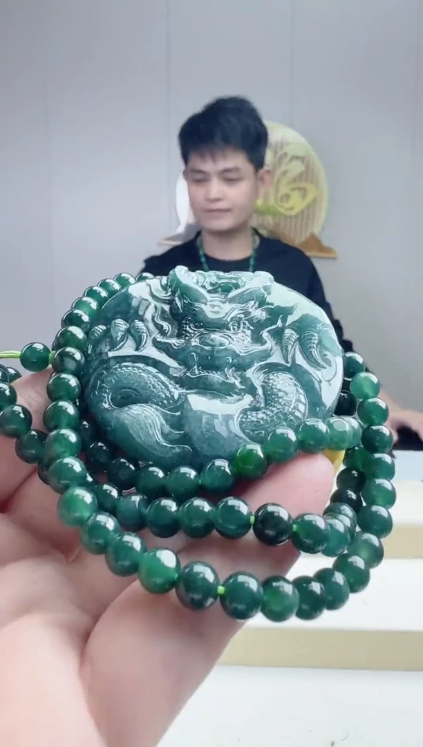颈饰未镶嵌翡翠天然A货翡翠  多样性随机发其一