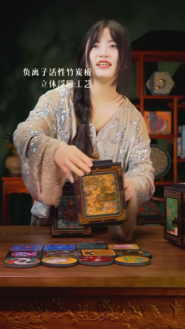 江***人壹藏贰宝西园雅集图15CM茶叶罐