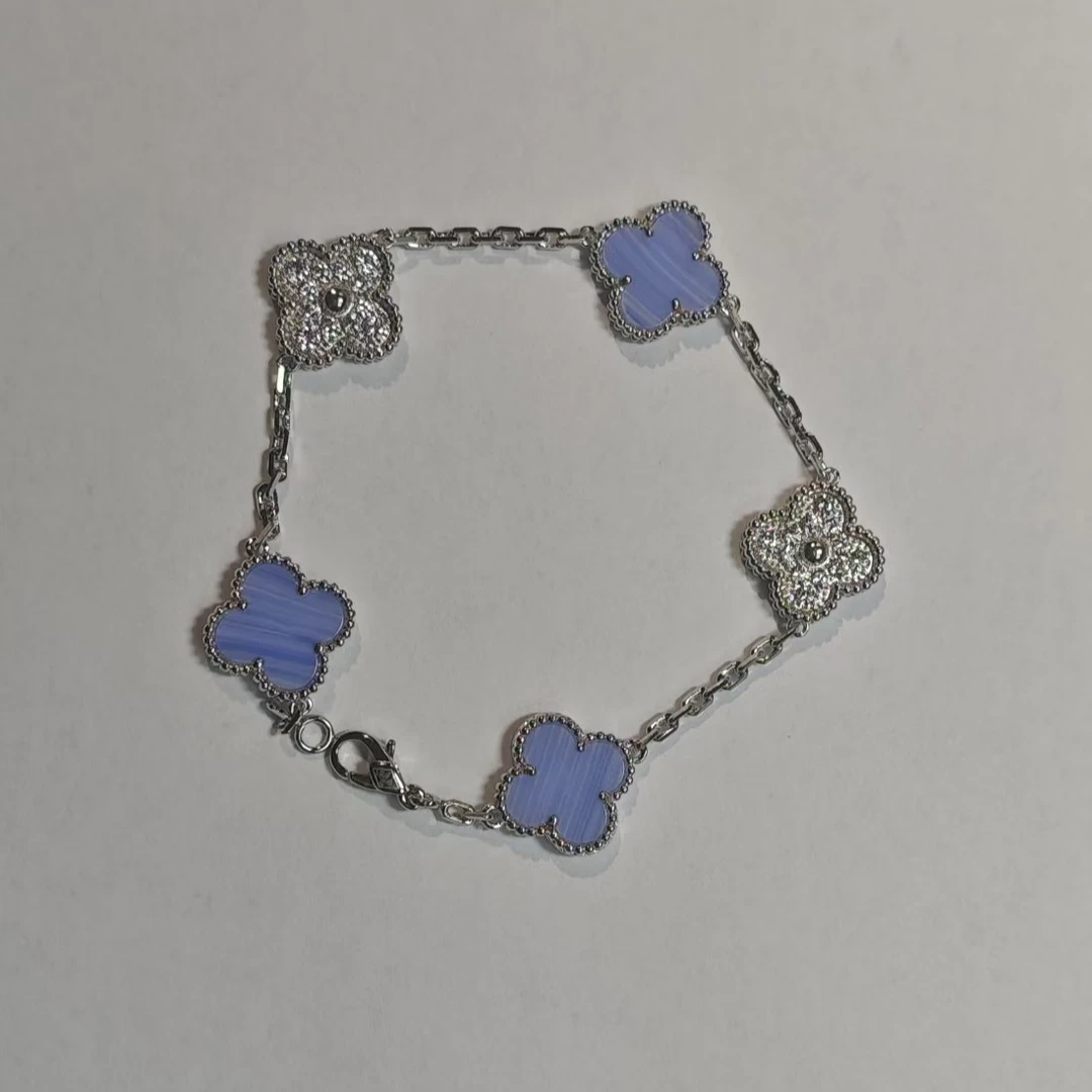 铜合金贝壳手链 轻奢时尚手链、简约大方、精致绝美