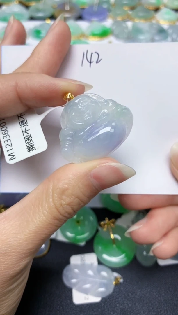 翡翠18K金镶嵌颈饰 天然翡翠A货