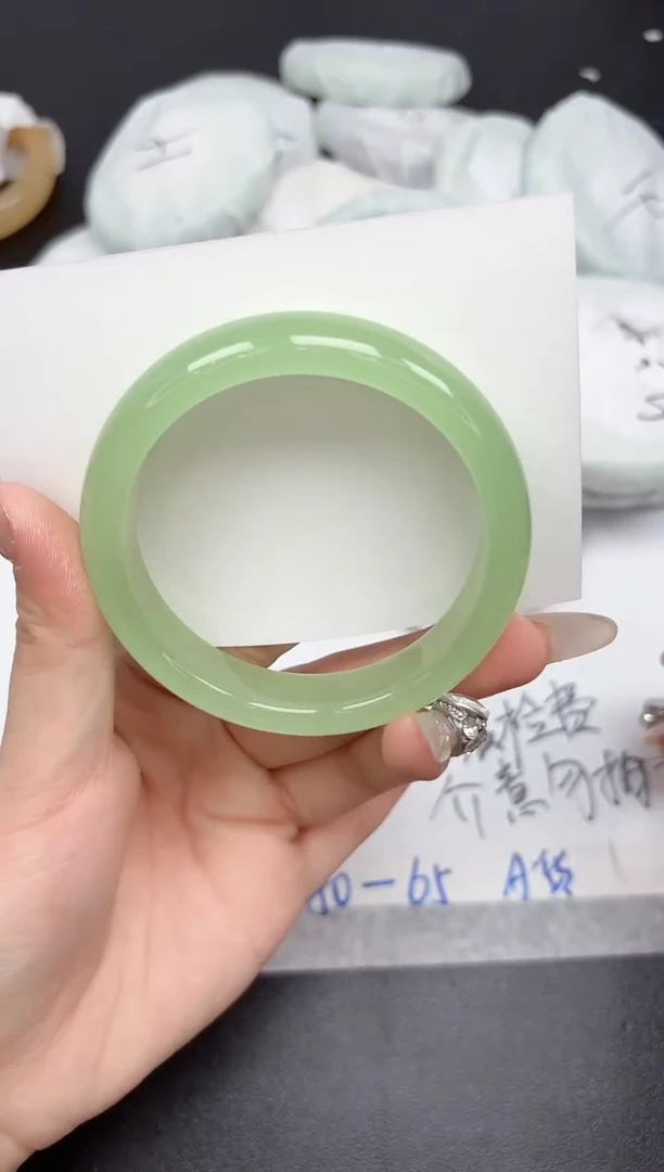 未镶嵌手镯石英质玉172-58-59