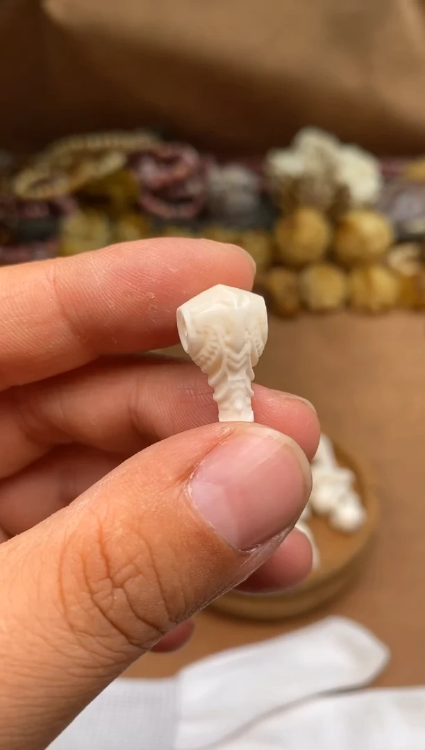 其他牛骨P181-图腾三通-有棕裂