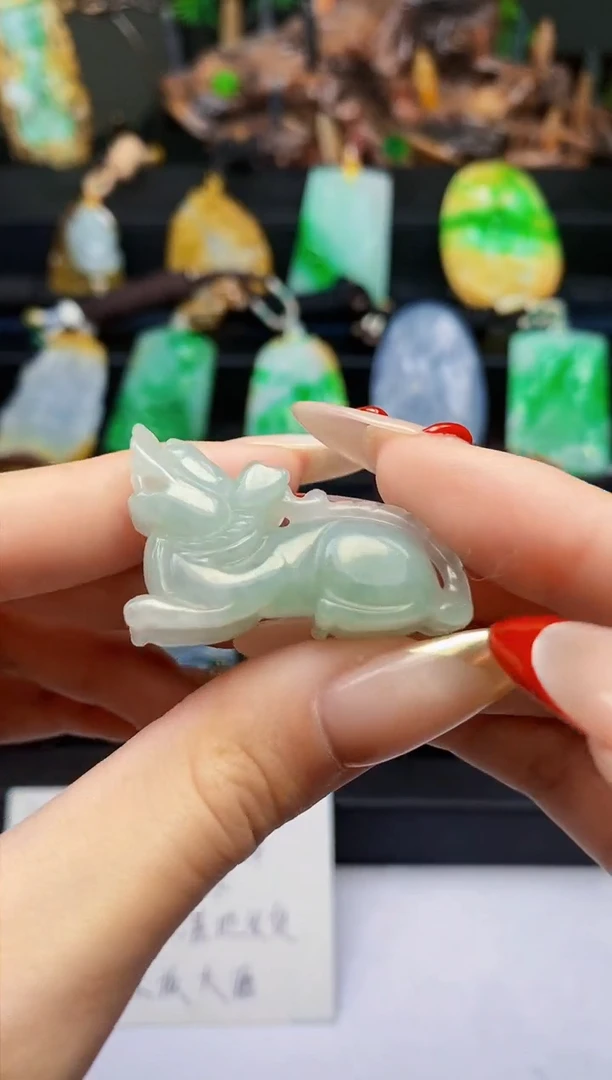 【闪购商品】翡翠颈饰未镶嵌翡翠A货