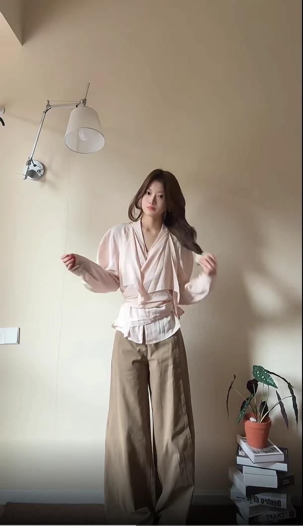 纯欲风设计感交叉绑带长袖衬衫女2025早秋高腰宽松牛仔裤两件套女