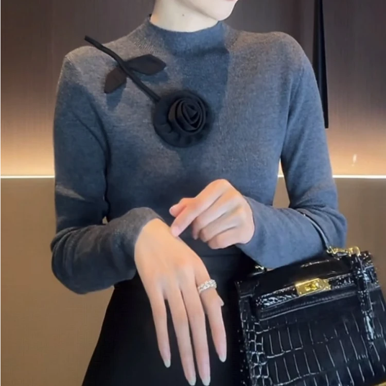 灰色半高领针织衫女秋冬慵懒高级感修身显瘦内搭花朵打底毛衣上衣