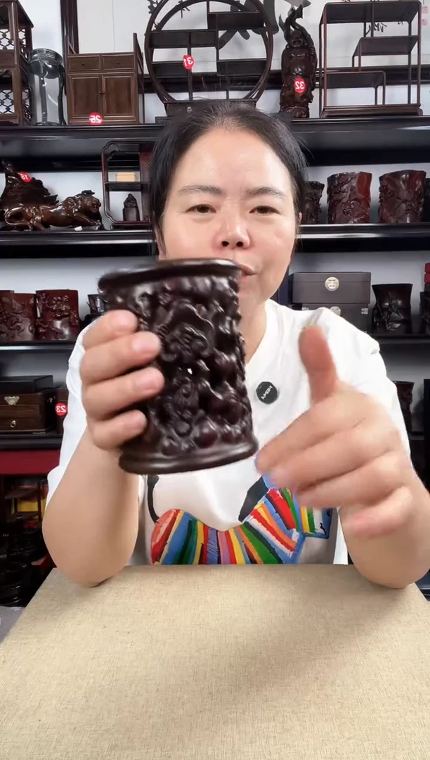 木新款笔筒老李红木工艺品