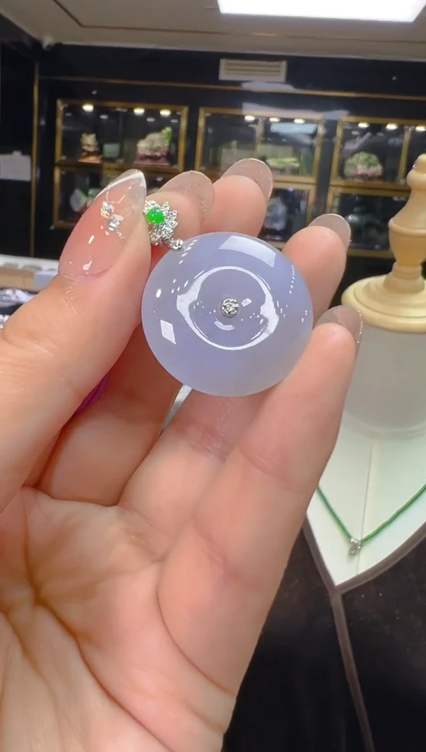 翡翠18K金镶嵌吊坠(赠链)095