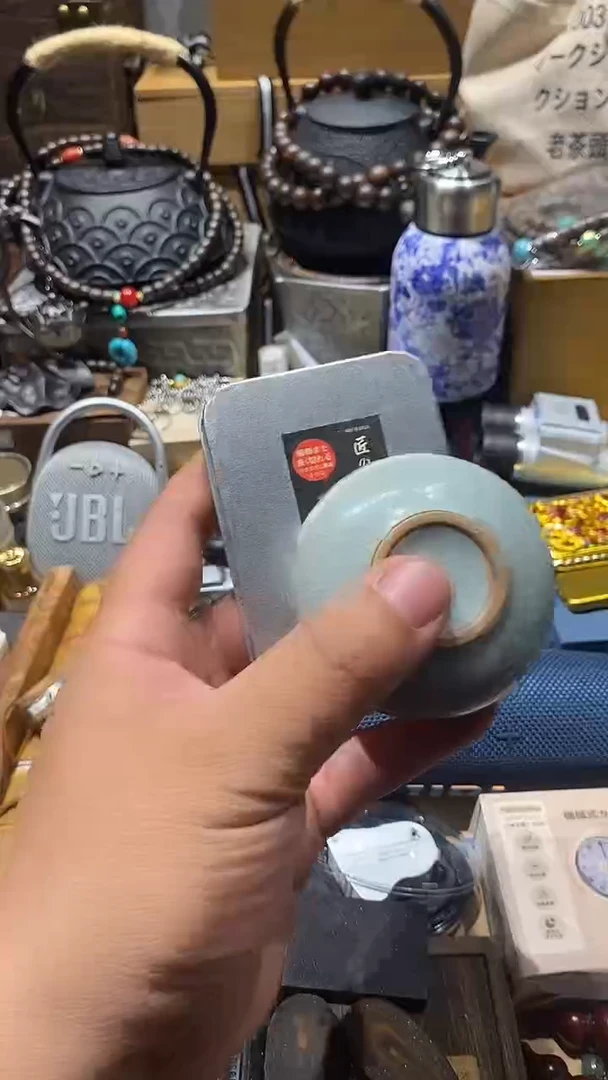 瓷片闪购商品 如图所示