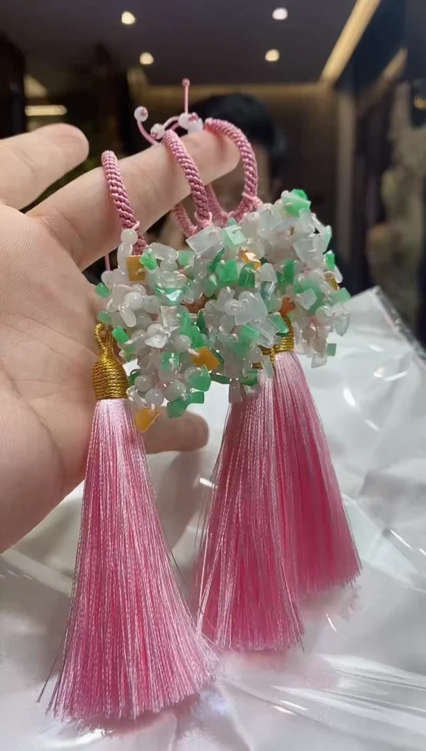 【闪购商品】翡翠挂件未镶嵌翡翠车挂多样性发货发其一