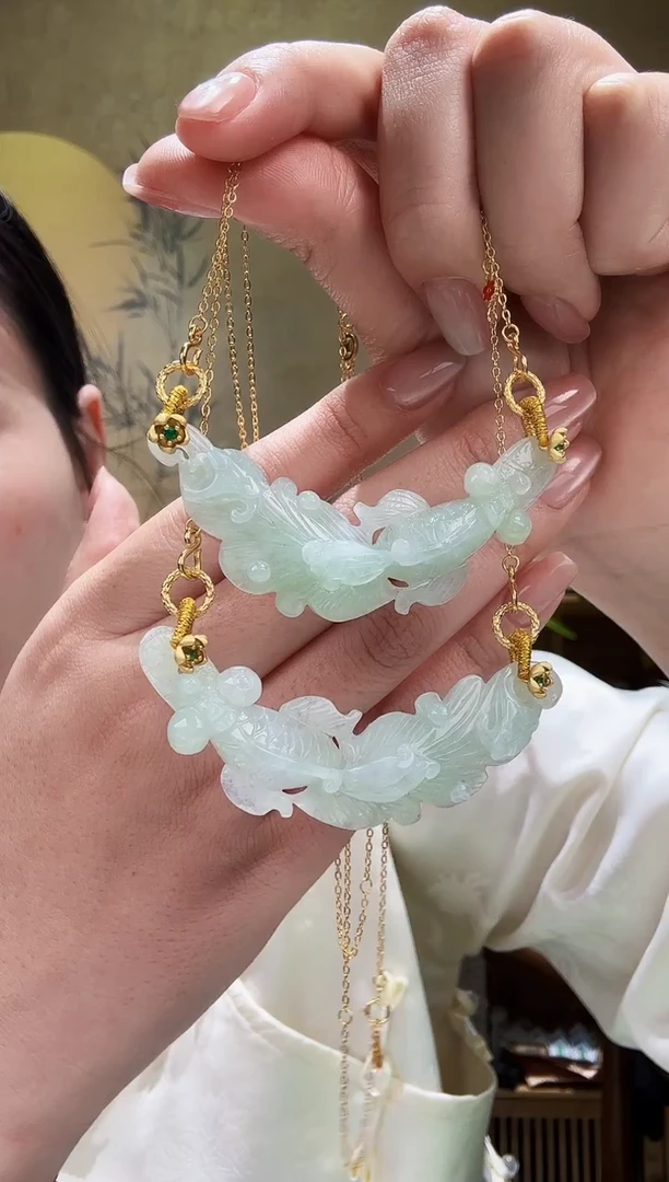 颈饰未镶嵌翡翠多样发其一个