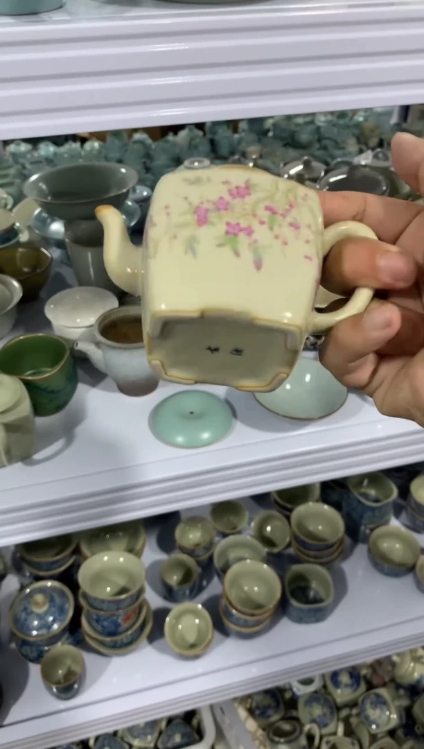 茶壶、盖碗、主人杯、客杯（轻轻微瑕介意勿拍）