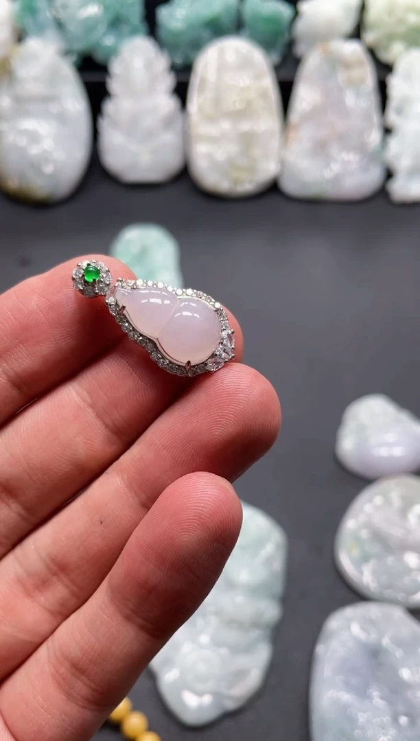 翡翠未镶嵌颈饰天然翡翠a货