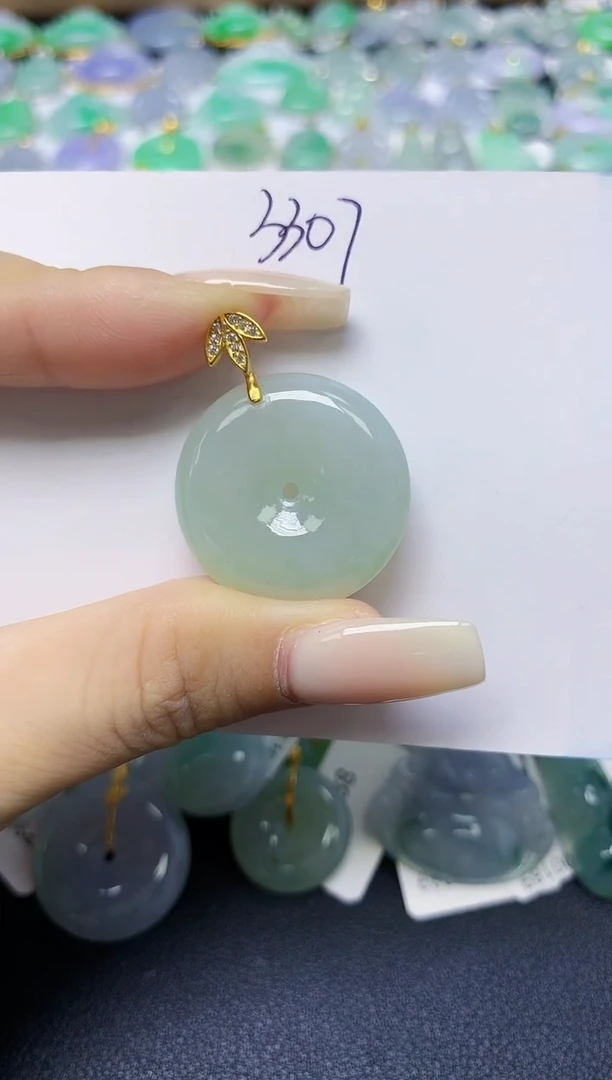 翡翠未镶嵌颈饰天然缅甸翡翠A货