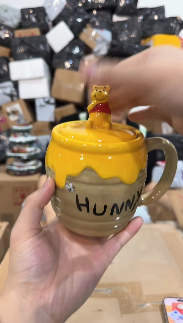 瓷片A款维尼蜂蜜带盖杯