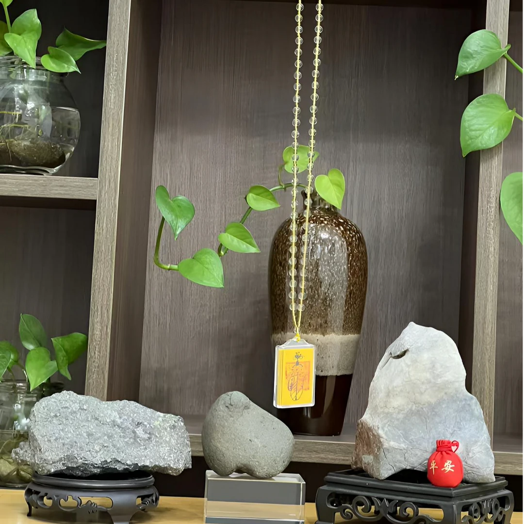 国风师傅手绘车内挂件亚克力可佩戴手工制作