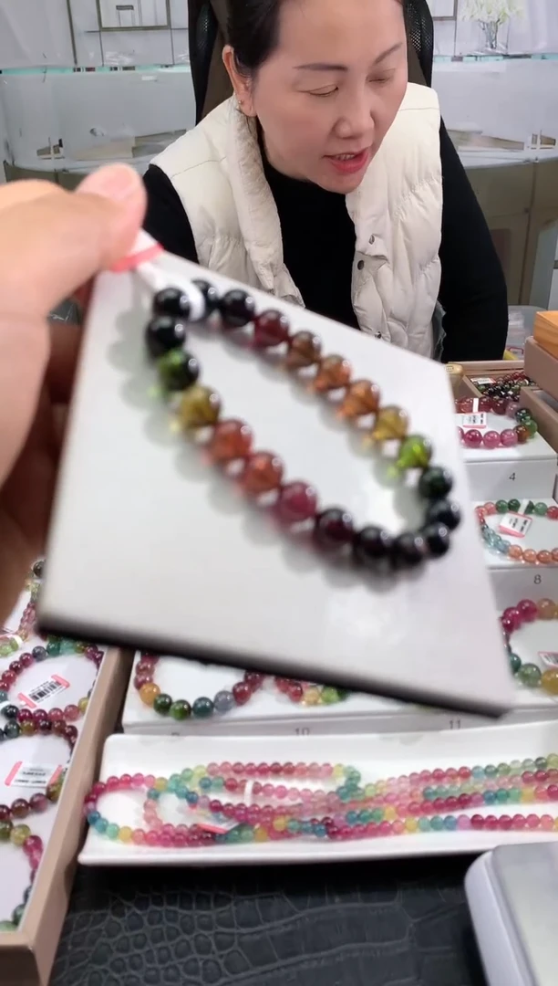 【闪购商品】碧玺手串未镶嵌多样性发一条