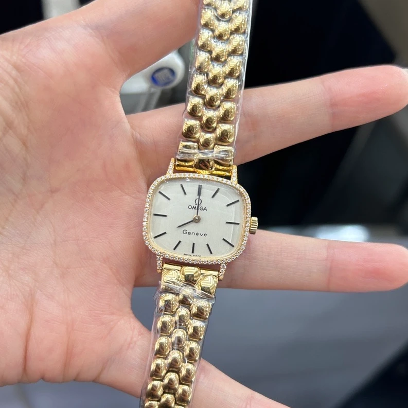 95新 Omega/欧米茄 手动机械后钻24*20mm/公价32999/wh9713