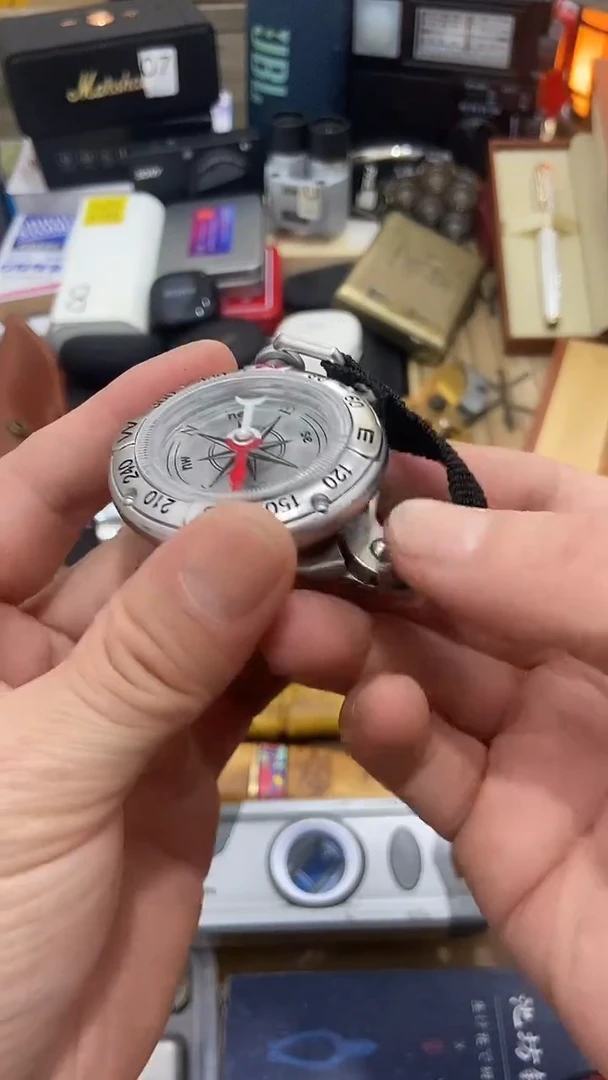 瓷片闪购商品 如图所示