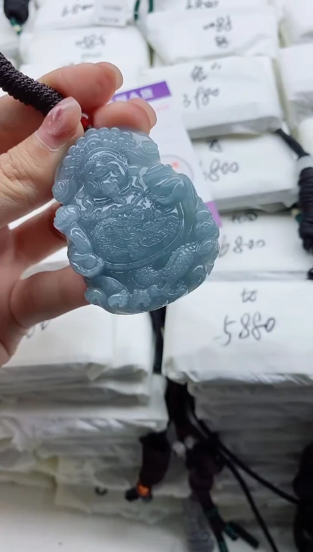 颈饰未镶嵌翡翠8