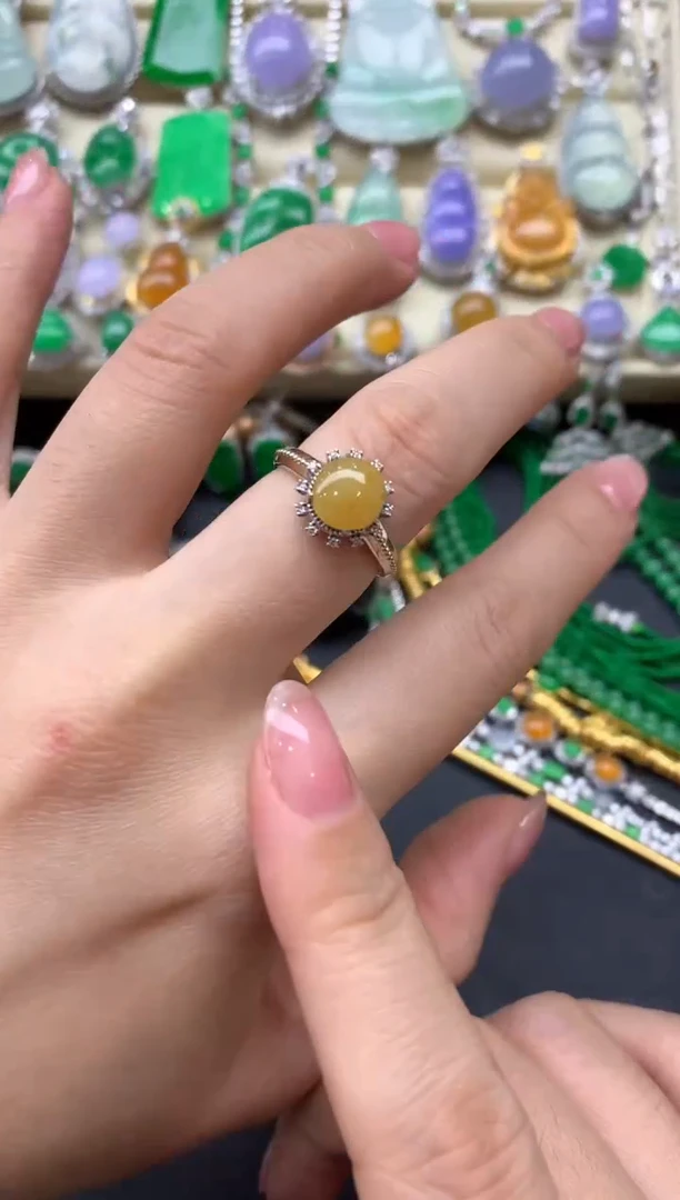 【闪购商品】翡翠戒指18K金镶嵌49中国好珍宝