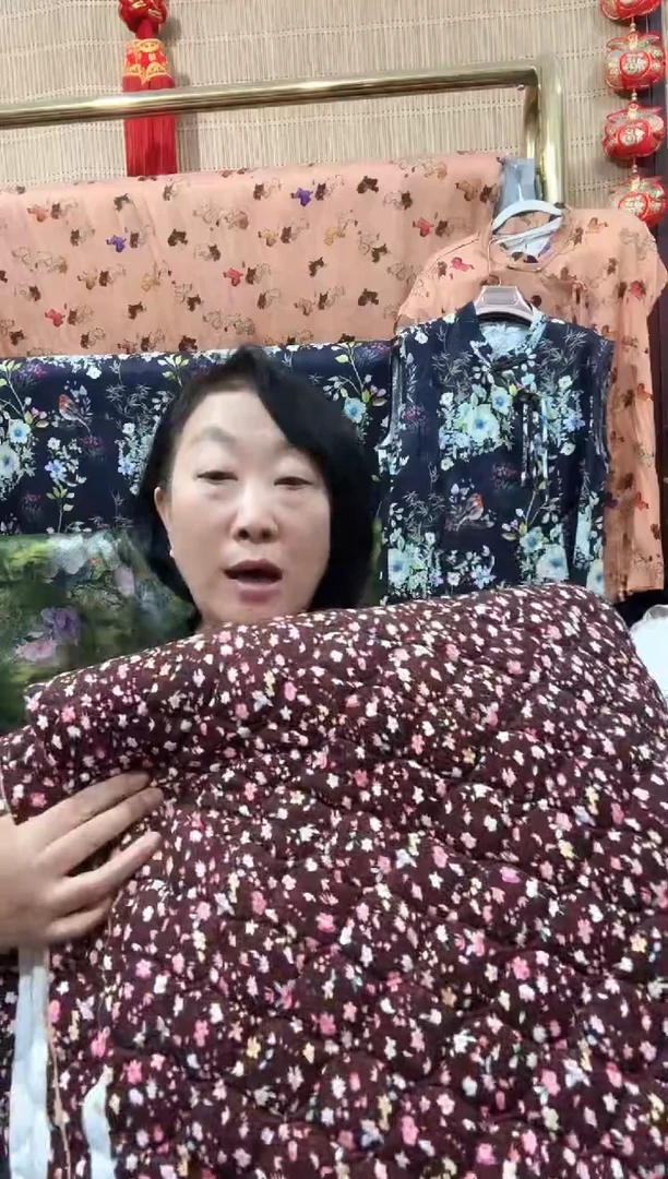 石墨烯绗棉2米一单咖底花