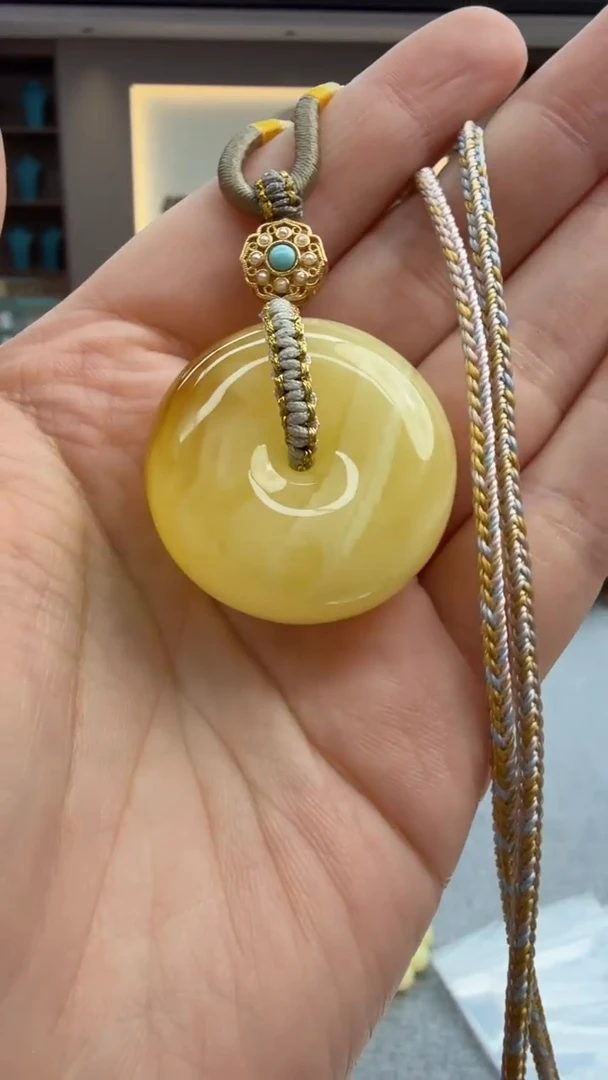 琥珀颈饰未镶嵌364秒拍号 假一罚三