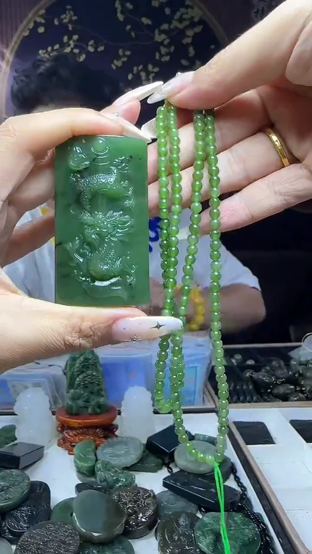 和田玉未镶嵌挂件和田玉买一发一