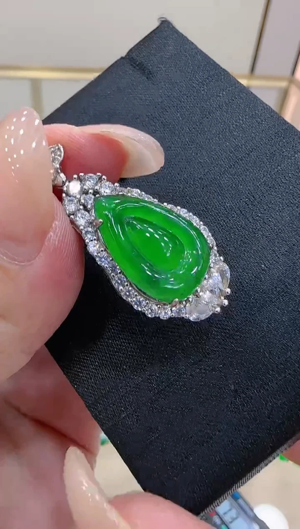 【闪购商品】翡翠吊坠(不含链)银S925镶嵌团购多样性发一件