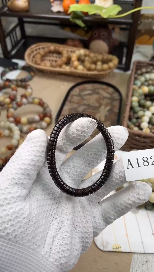 手串椰蒂a182卡0.7