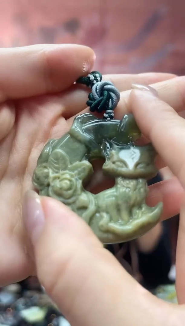 未镶嵌岫玉吊坠·