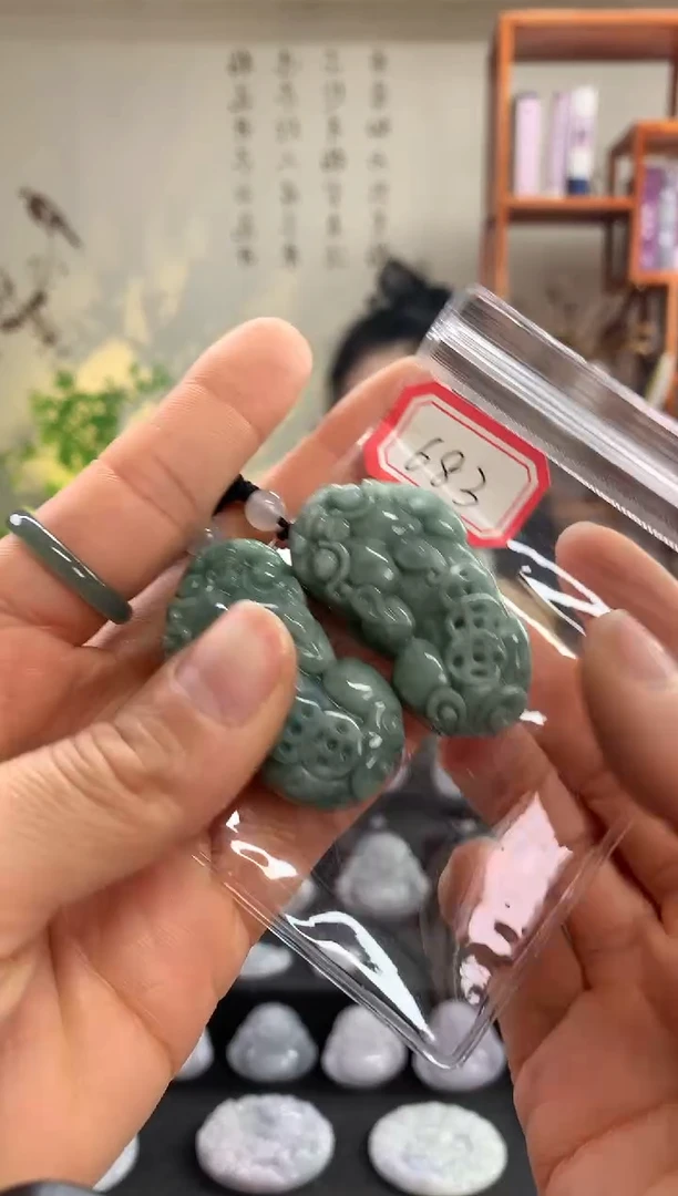 【闪购商品】翡翠颈饰未镶嵌貔貅【拍一发二】683