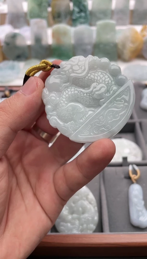 【闪购商品】翡翠颈饰未镶嵌..../2/18/ 89