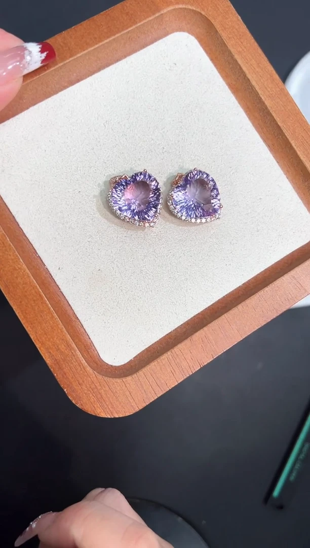 【闪购商品】紫晶吊坠(不含链)银S925镶嵌11n多样性发其一/1条