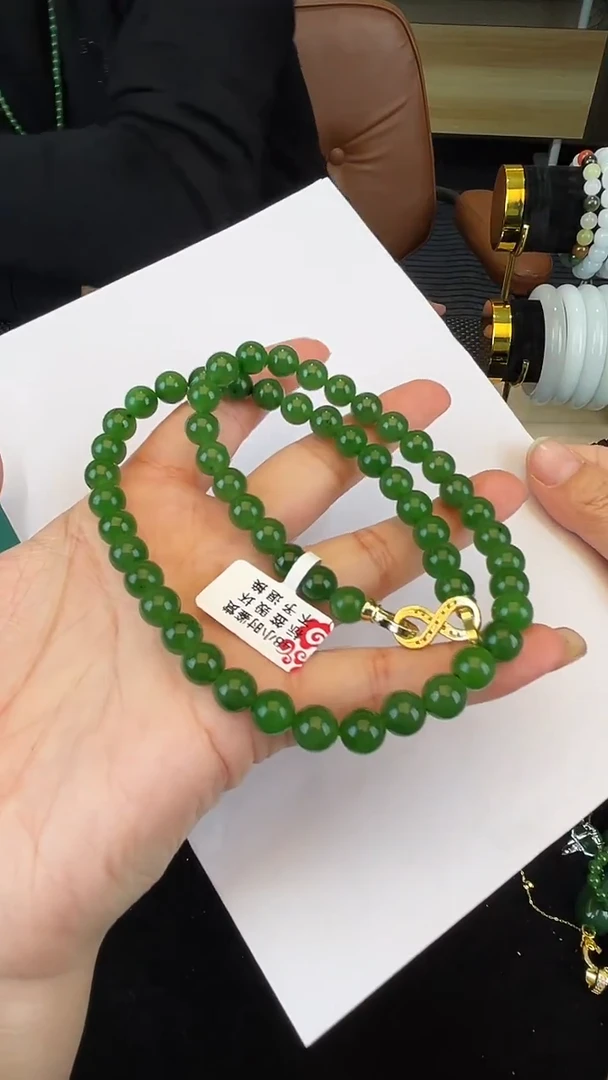 颈饰未镶嵌和田玉卡8妈妈链