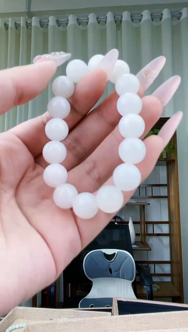 【闪购商品】和田玉挂件未镶嵌拍一发一，多样性发货！