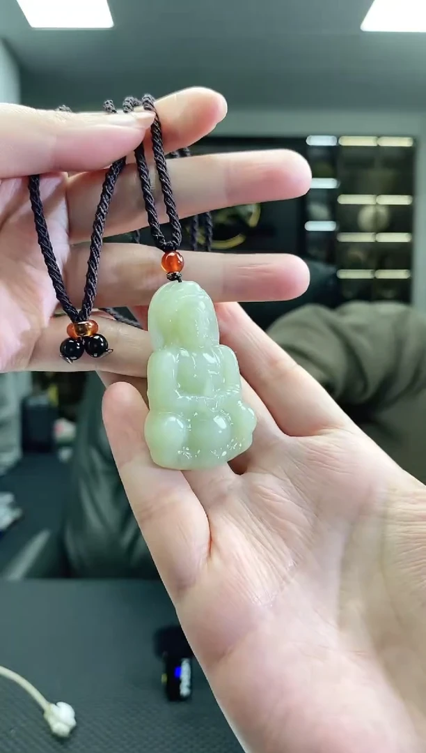 颈饰未镶嵌和田玉正装度母观音吊坠