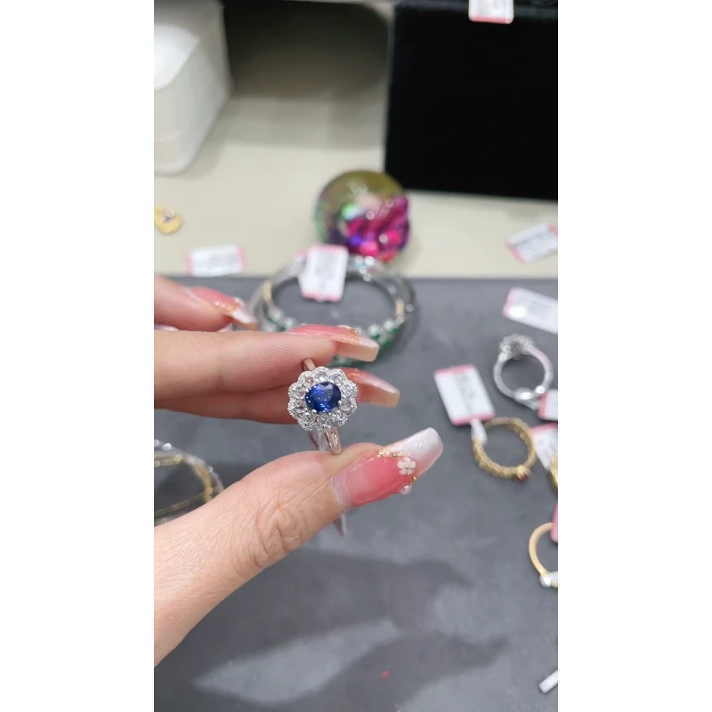 18K金镶嵌蓝宝石戒指 两用款 皇家蓝