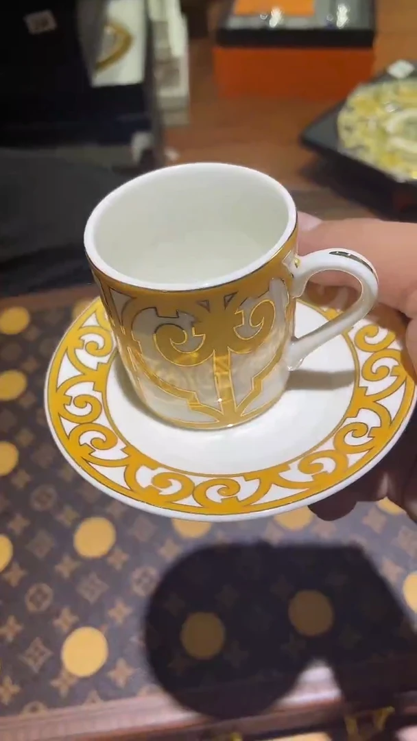 杯鸿辉家品牌瓷器，京东包邮！