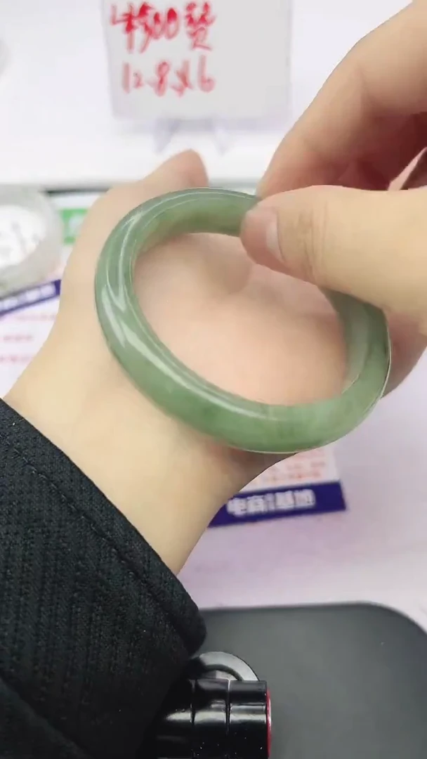 未镶嵌手镯石英质玉12-55/56