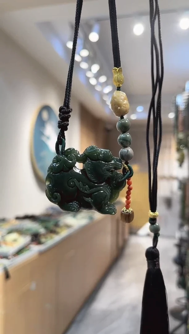 【闪购商品】岫玉颈饰未镶嵌吊坠